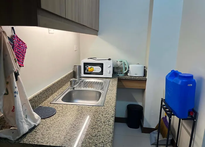 2 Bedroom Near Bgc And Cbd View Balcony Full Kitchen Self Check In Prisma Pasig *